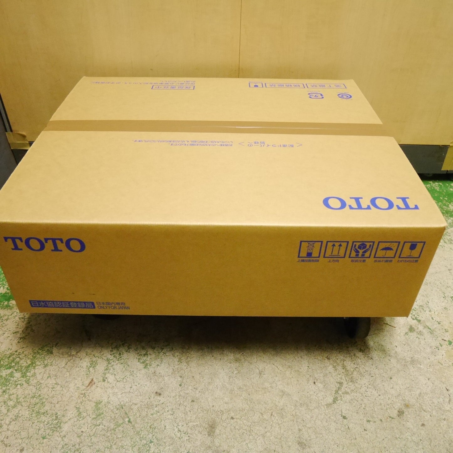 [送料無料] 未使用☆TOTO ウォシュレット SS1 TCF6624 #NW1 シート タイプ 温水 洗浄 便座 ホワイト トートー トイレ☆