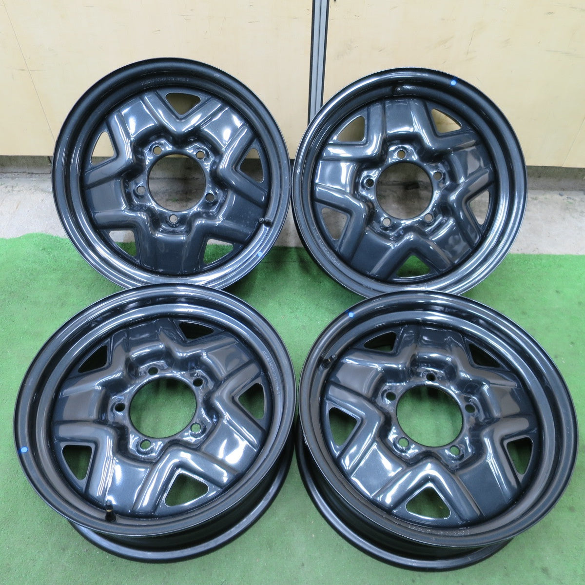 キレイ★スズキ JB64 ジムニー 純正 スチール ホイール 16インチ 16×5.5J PCD139.7/5H★6040602NGホ