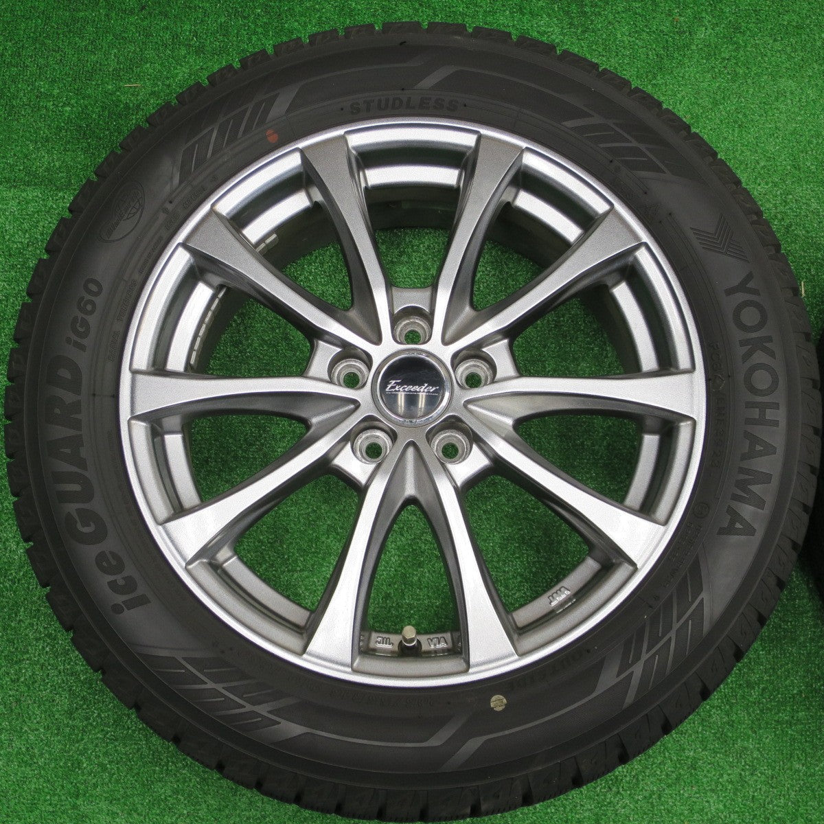 バリ溝！23年！キレイ！9.5分★86 BRZ 等 205/55R16 スタッドレス ヨコハマ アイスガード iG60 Exceeder エクシーダー 16インチ PCD100/5H★5112901NKス
