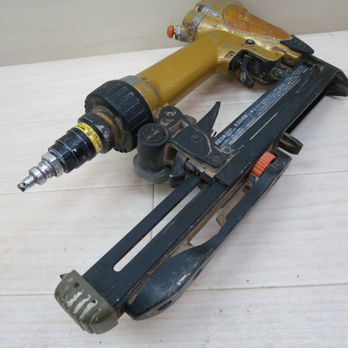 ☆日立 25mm 高圧 タッカー N2504HM エアー ツール 工具 HITACHI☆ [送料無料]
