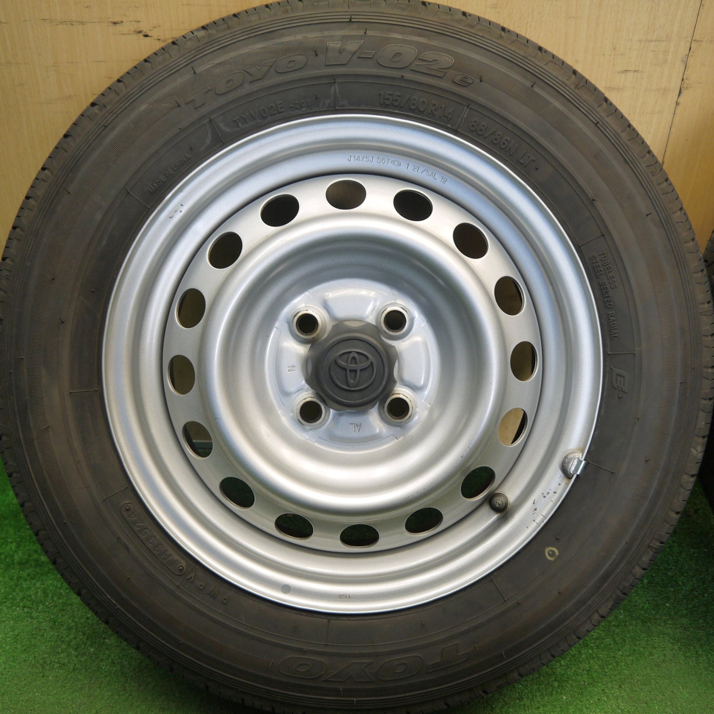 バリ溝！24年！キレイ！9分★トヨタ プロボックス サクシード 等 純正 スチール 155/80R14 88/86N トーヨー V-02e 14インチ PCD100/4H★6041302Hノ