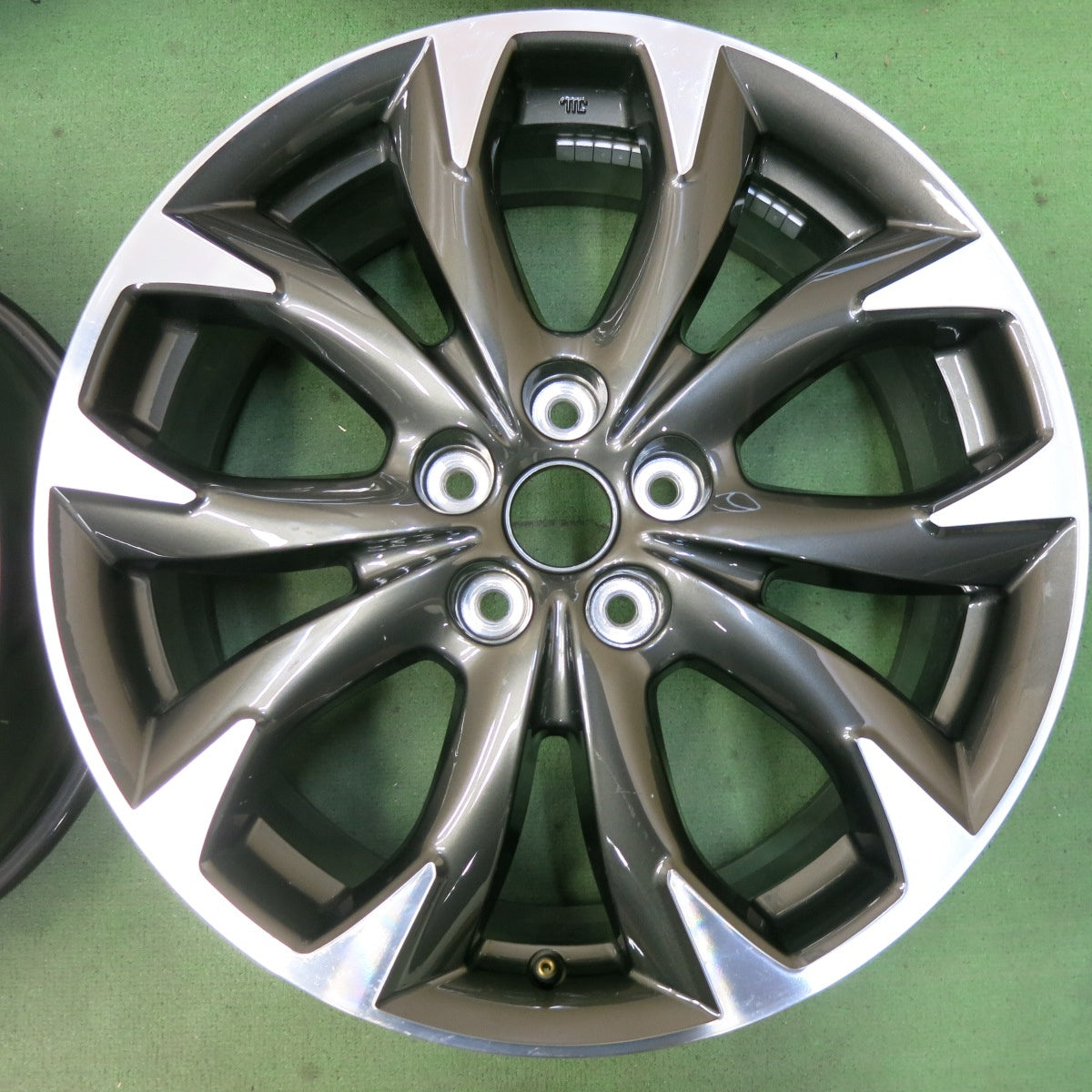 4本価格★マツダ CX-5 純正 ホイール 19インチ 19×7J CX5 PCD114.3/5H★5072302SYホ