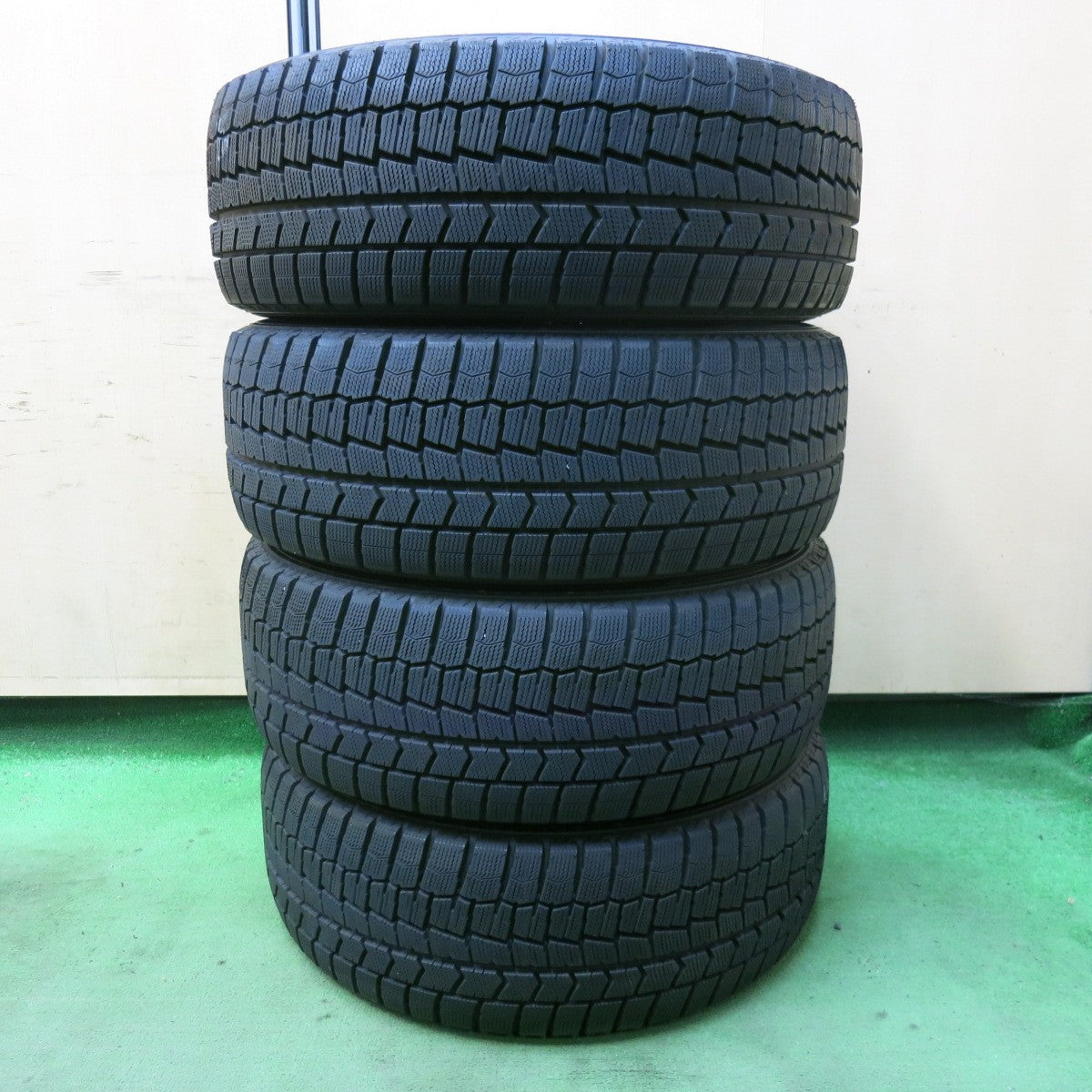 バリ溝！キレイ！9.5分★ベンツ 等 BORBET 225/50R17 スタッドレス ダンロップ ウインターマックス WM02 ボルベット 17インチ PCD112/5H★5062603SYス