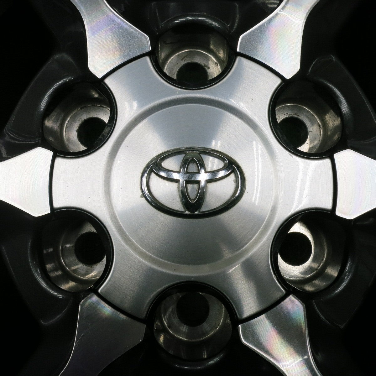 *送料無料* ほぼ新車外し！22年★トヨタ 200系 ハイエース 純正 OP 195/80R15 107/105N ブリヂストン エコピア RD613 PCD139.7/6H★4061406NJノ