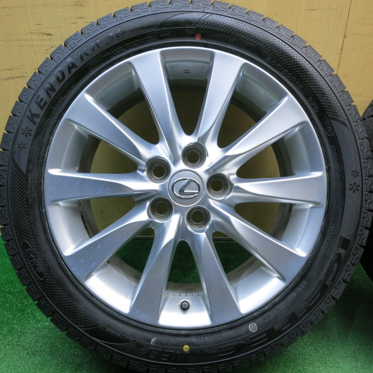 ほぼ未使用！24年★レクサス LS 純正 235/50R18 スタッドレス ケンダ KR36 アイステック ネオ 18インチ PCD120/5H★5121410HAス