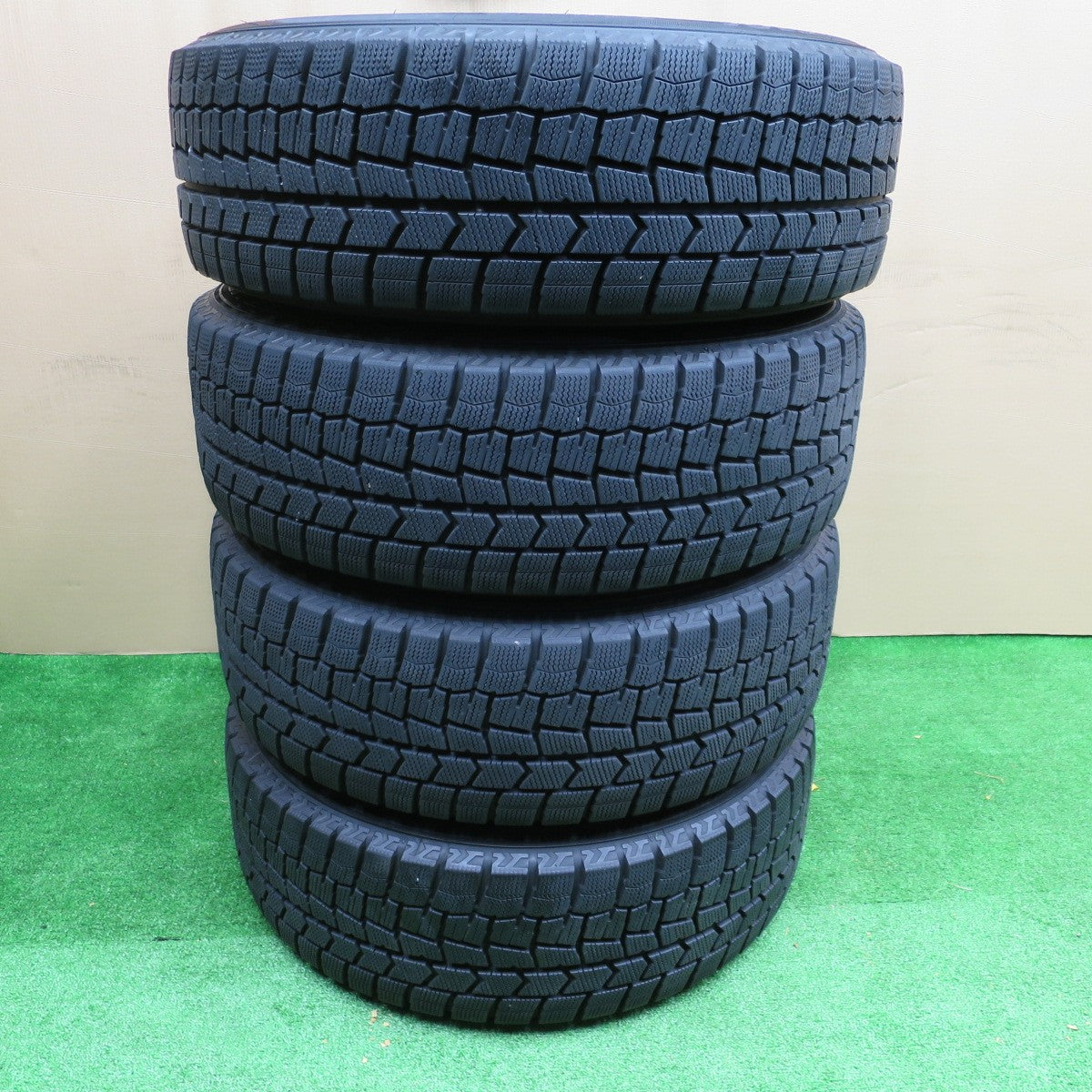 バリ溝！21年！9.5分★スタッドレス 205/60R16 ダンロップ ウインターマックス WM02 Fang ファング 16インチ PCD114.3/5H★5120305NKス