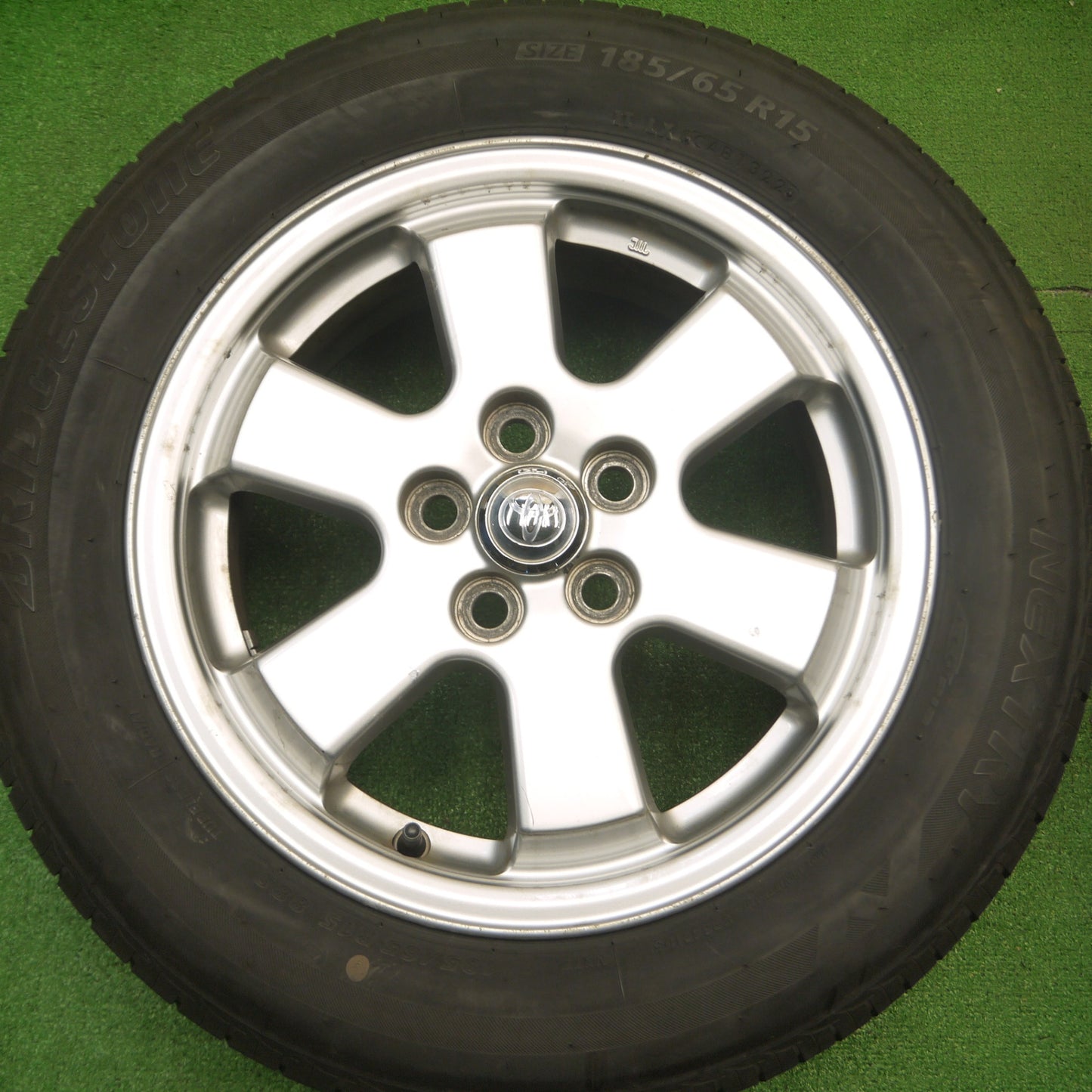 [送料無料] バリ溝!22年!9.5分★トヨタ 20系 プリウス 純正 185/65R15 ブリヂストン ネクストリー エコピア 15インチ PCD100/5H★4101803Hノ