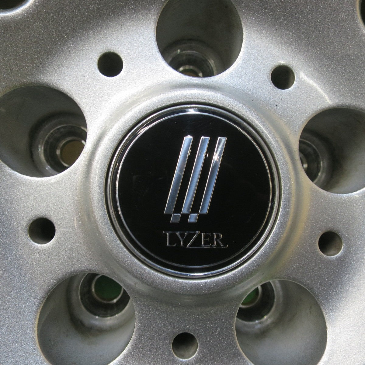 キレイ★スタッドレス 235/50R18 グッドライド SW608 SNOWMASTER LYZER ライザー 18インチ PCD114.3/5H★6013114イス