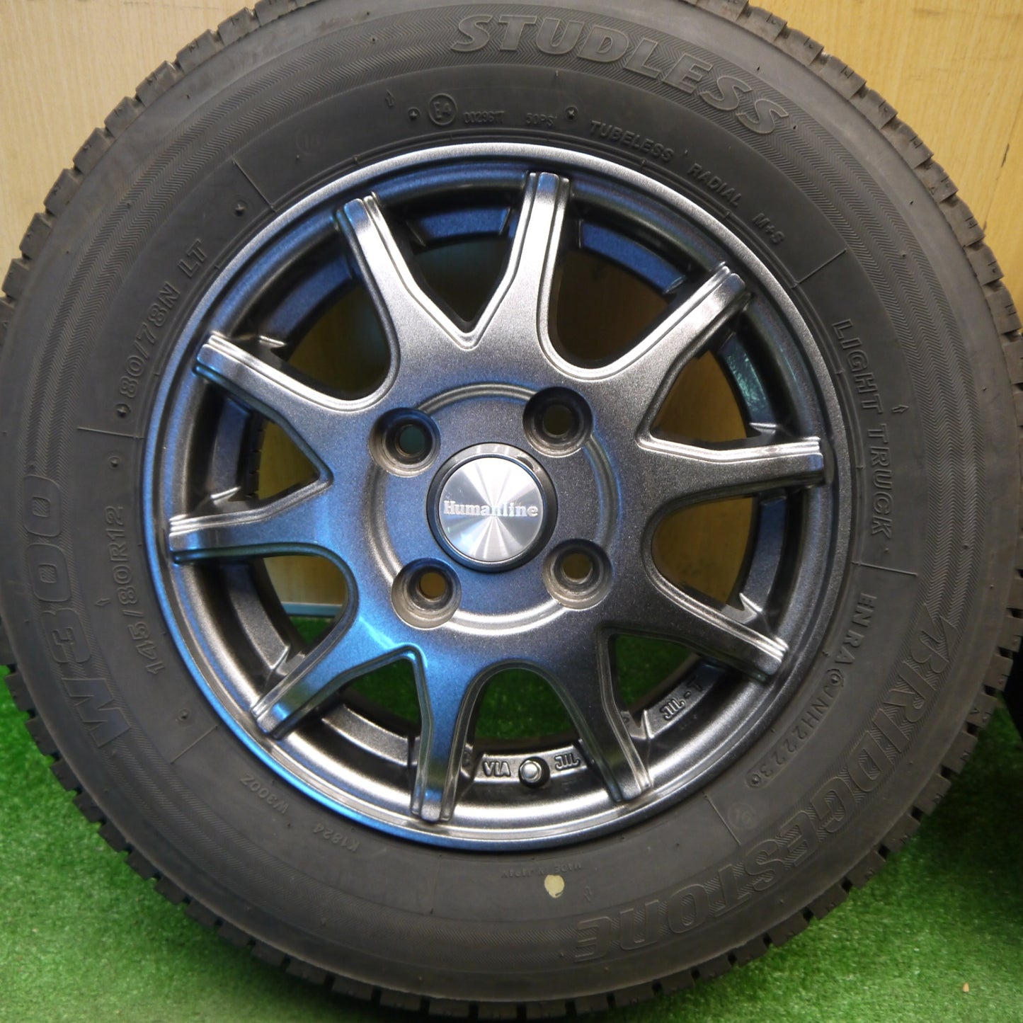 キレイ！23年★スタッドレス 145/80R12 80/78N ブリヂストン W300 Humanline ヒューマンライン 12インチ PCD100/4H★6031607Hス
