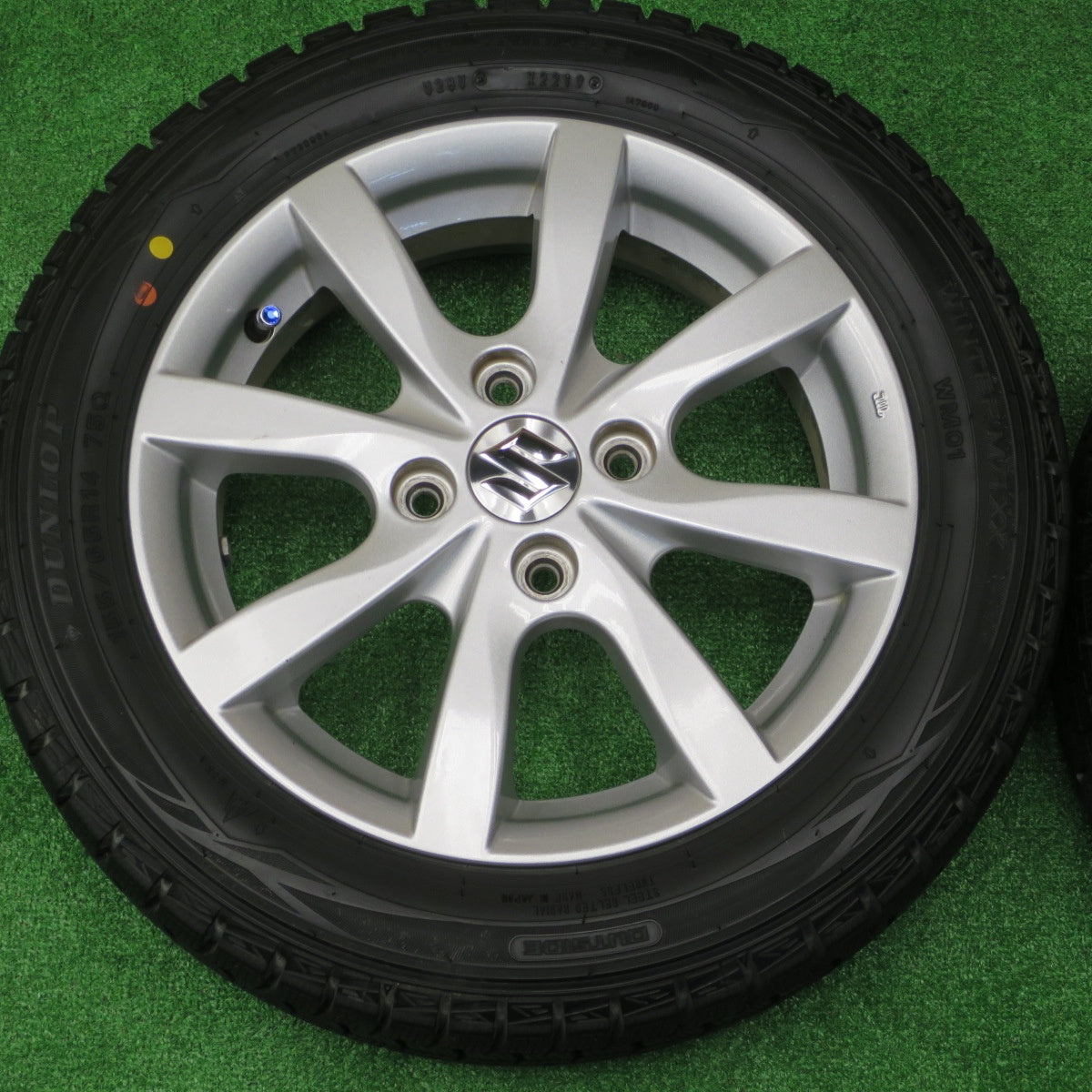 バリ溝！キレイ！9.5分以上★スズキ MH55S ワゴンR 純正 155/65R14 スタッドレス ダンロップ ウインターマックス WM01 14インチ PCD100/4H★5121005NKス