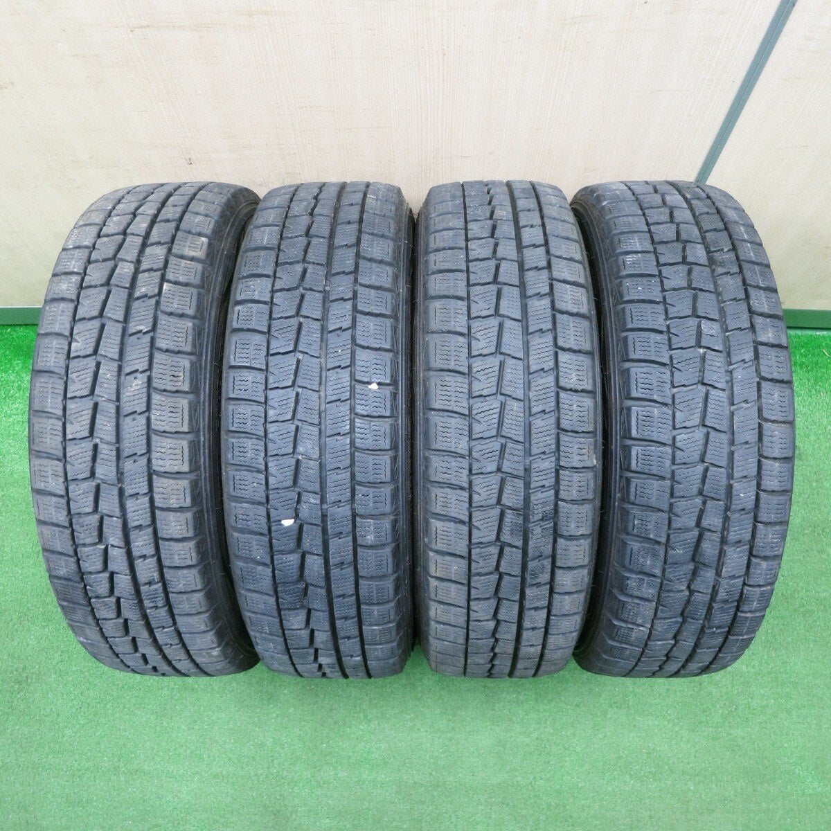 バリ溝！9分★スタッドレス 175/65R15 ダンロップ ウインターマックス WM01 STRANGER ストレンジャー 15インチ PCD100/4H★5012101NJス