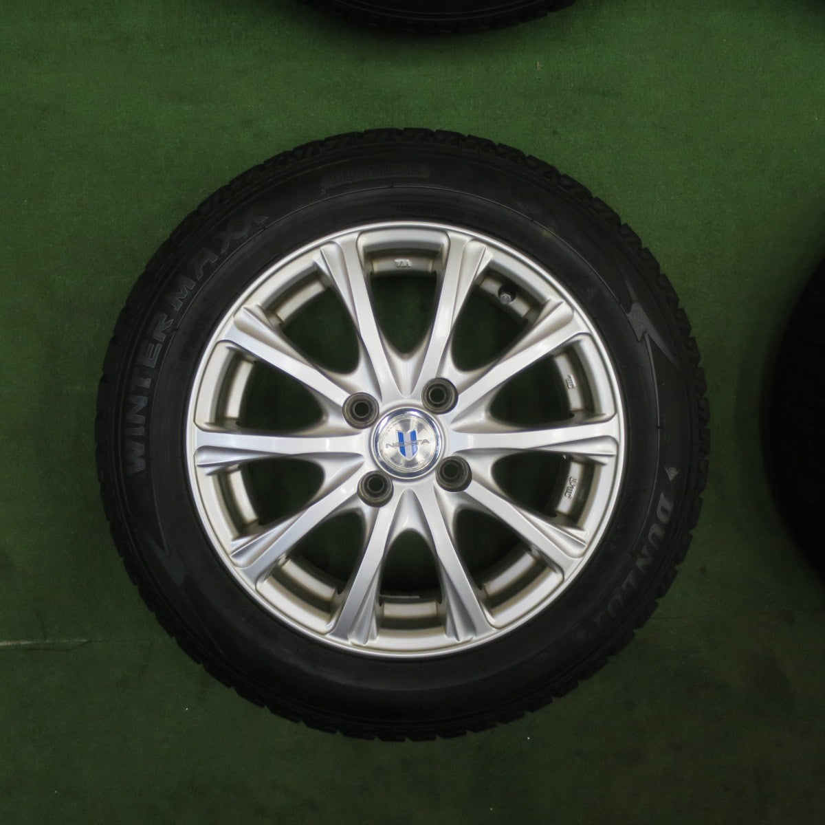 バリ溝！23年！キレイ！9.5分★スタッドレス 165/65R14 ダンロップ ウインターマックス WM02 NEXTA ネクスタ 14インチ PCD100/4H★6022304TTス