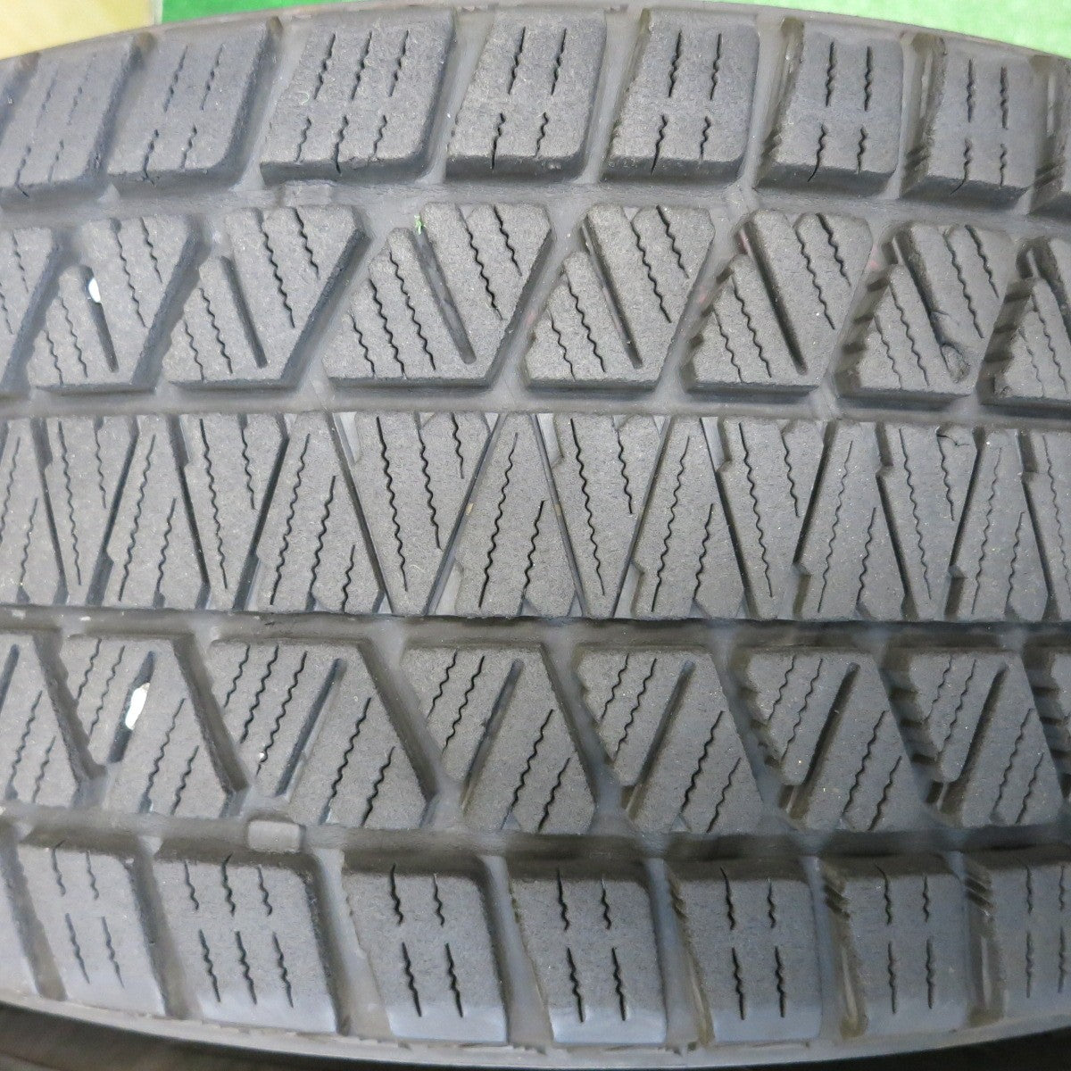 キレイ★スタッドレス 225/65R17 ブリヂストン ブリザック DM-V3 BALMINUM GR6 バルミナ 17インチ PCD114.3/5H★5120612HAス