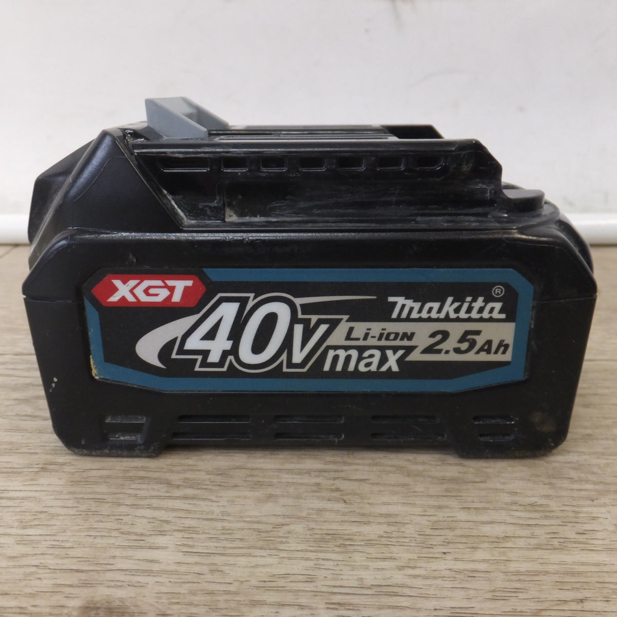 ★マキタ makita 充電式コンクリートバイブレータ VR001G　バッテリ BL4025　セット★