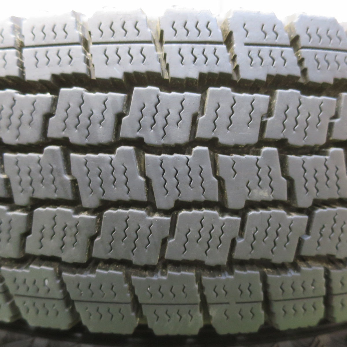 バリ溝！9.5分★スタッドレス 155/80R14 88/86N グッドイヤー アイスナビ カーゴ D.O.S. DOS 14インチ PCD100/4H★5110801イス