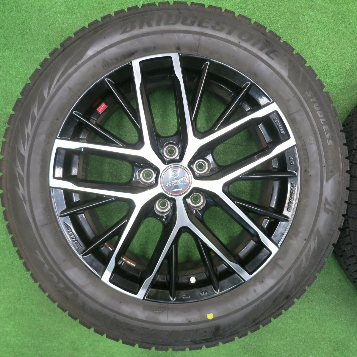 [送料無料] バリ溝！22年！キレイ！9分★スタッドレス 215/60R17 ブリヂストン ブリザック VRX2 SMACK REVILA ENKEI AME スマック レヴィラ エンケイ PCD114.3/5H★4112103NJス