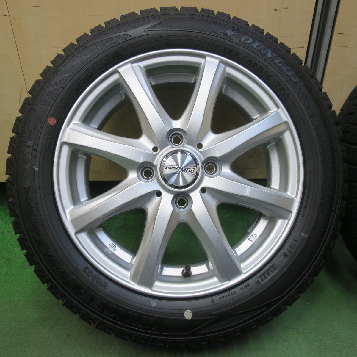 バリ溝！ほぼ10分◎スタッドレス 155/65R14 ダンロップ ウインターマックス WM02 MACBES MB8 マクベス 14インチ PCD100/4H◎6061503イス