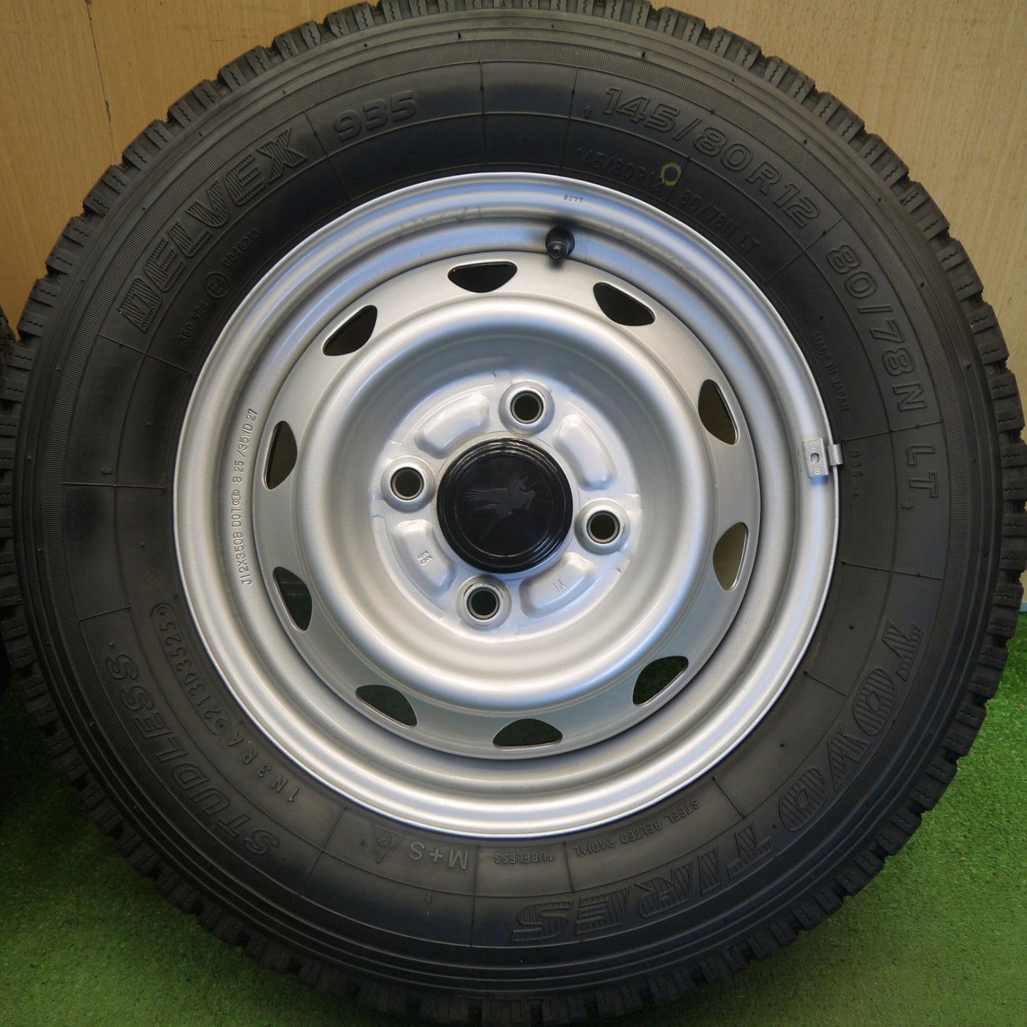 バリ溝！25年！キレイ！9.5分以上◎スタッドレス 145/80R12 80/78N トーヨー デルベックス 935 スチール ホイール 12インチ PCD100/4H◎6071401Hス
