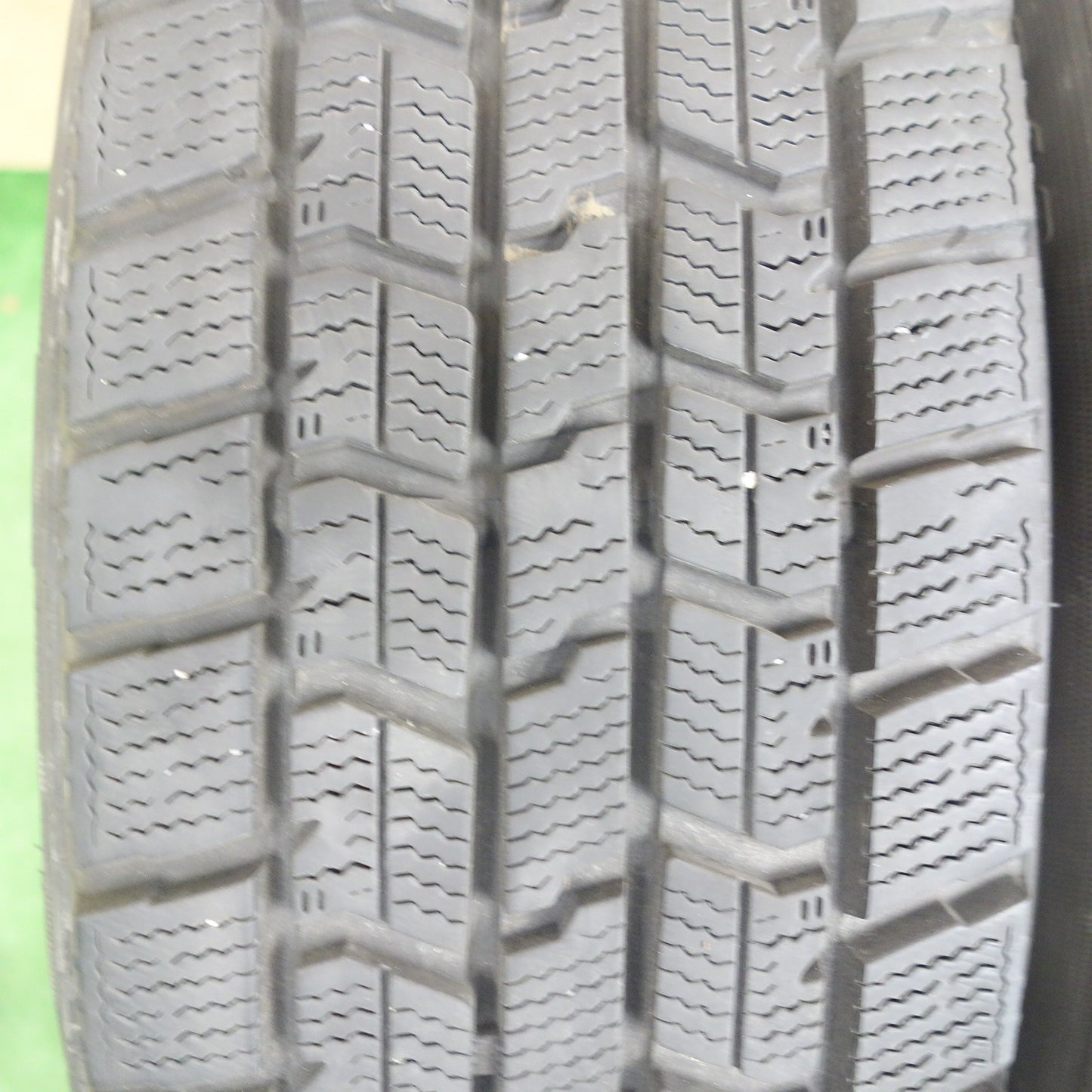 バリ溝！24年！キレイ！9分★スタッドレス 175/70R14 グッドイヤー アイスナビ7 ravrion RS01 ラブリオン 14インチ PCD100/4H★6030601KTス