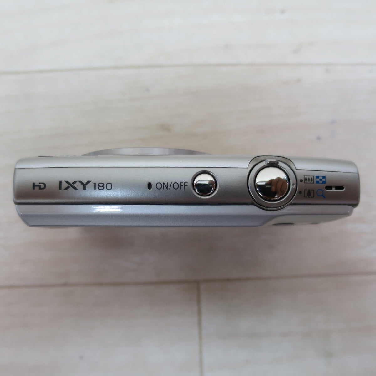 キレイ☆Canon キャノン コンパクト デジタル カメラ HD IXY180 SL 8x 28mm WIDE 20.0 MEGA PIXELS デジカメ☆ [送料無料]