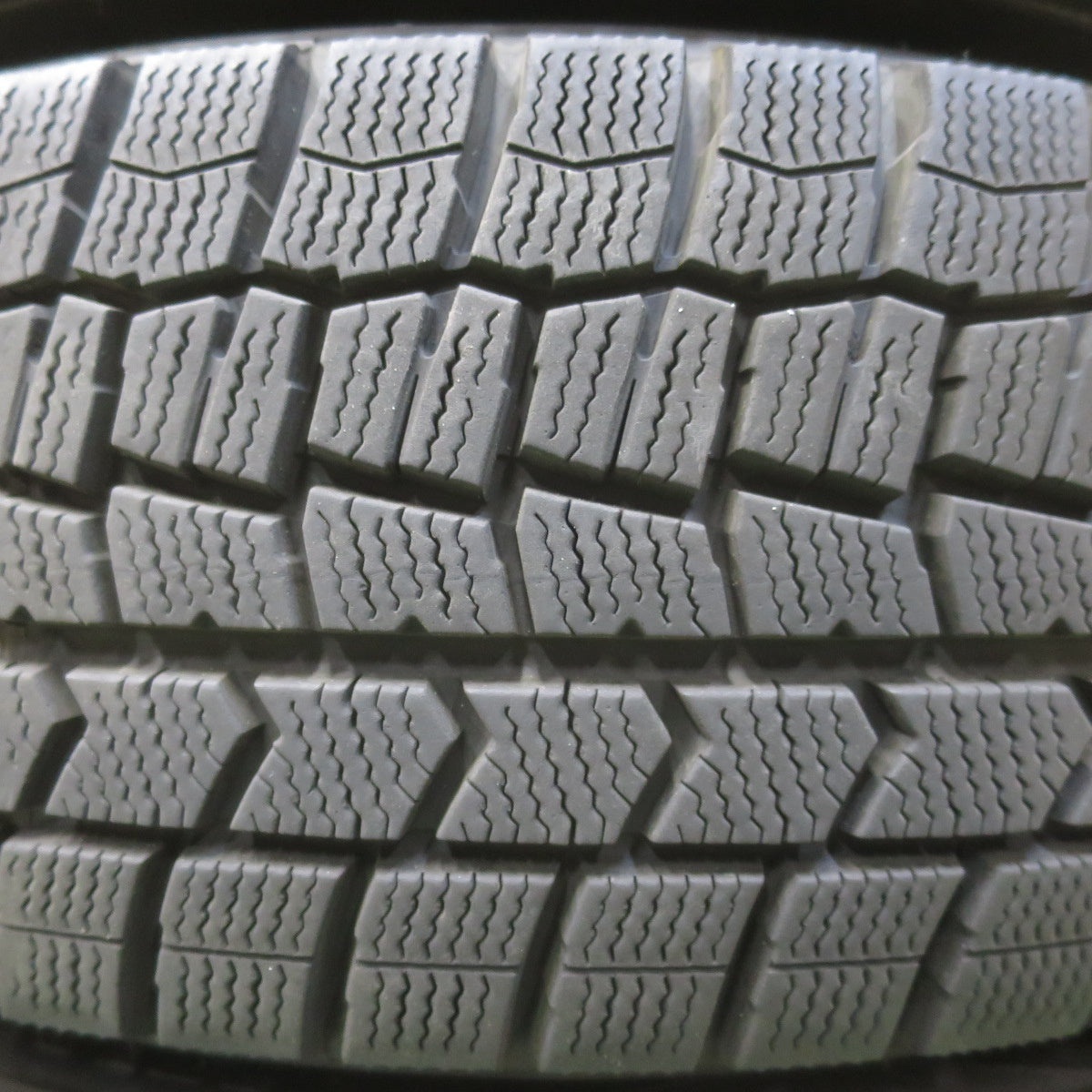 バリ溝！キレイ！9.5分★スタッドレス 185/65R15 ダンロップ ウインターマックス WM02 STRANGER ストレンジャー 15インチ PCD114.3/5H★6032307イス