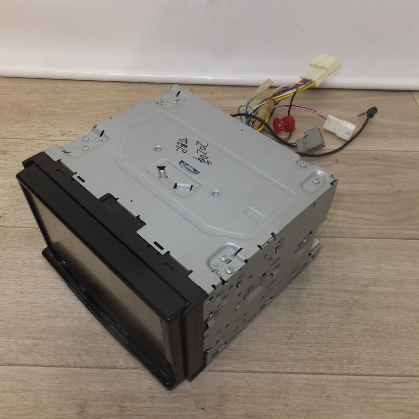 [送料無料] ★カロッツェリア carrozzeria AV一体型メモリーナビゲーション AVIC-RZ503-2[57]★