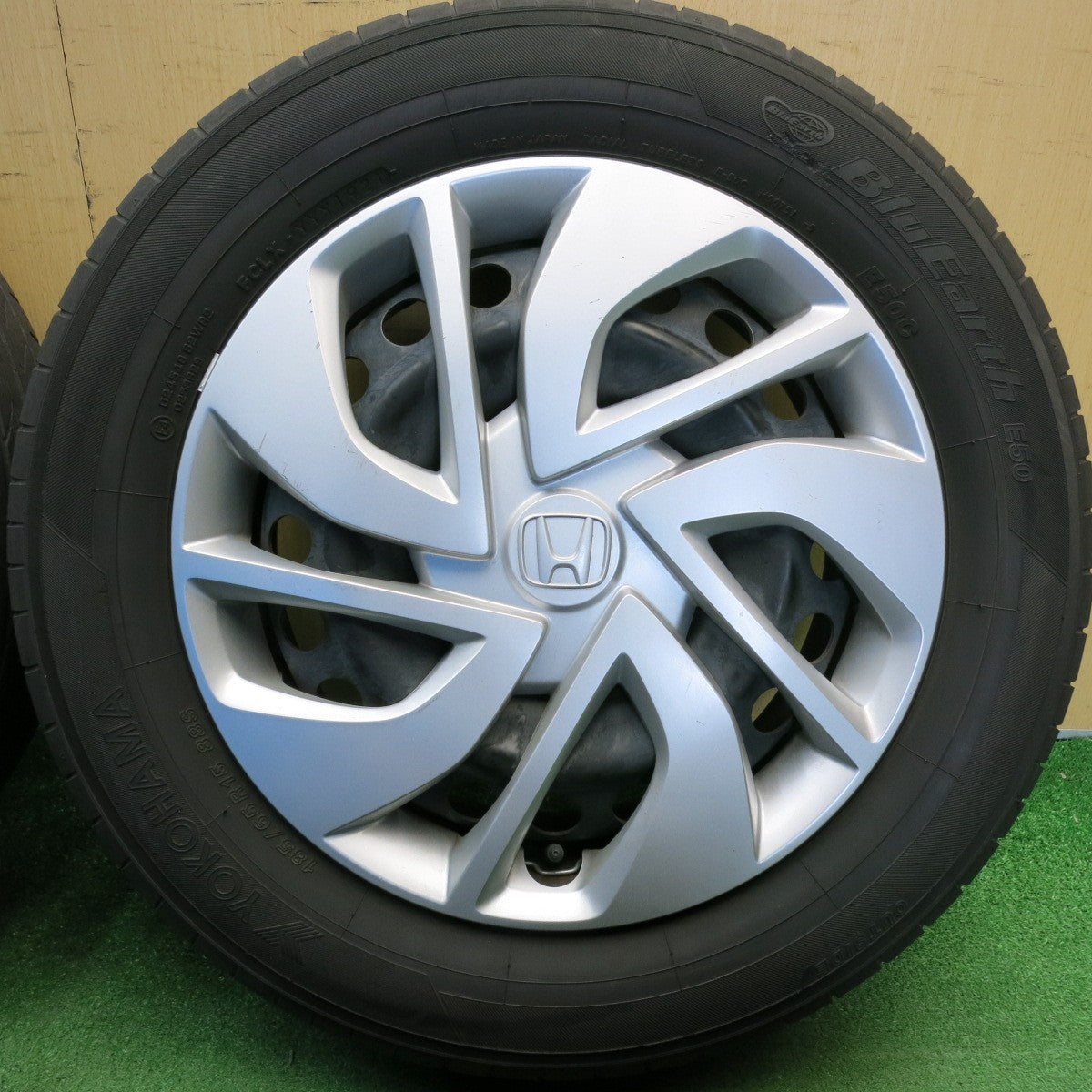 4本価格★ホンダ フリード 純正 スチール 185/65R15 ヨコハマ ブルーアース E50 E50C 15インチ PCD114.3/5H★6041903HAノ
