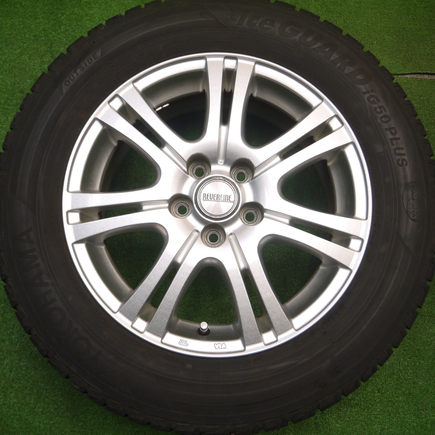 [送料無料] キレイ★プリウス 等 195/65R15 スタッドレス ヨコハマ アイスガード iG50 プラス REVERLINE リバーライン 15インチ PCD100/5H★4120307Hス