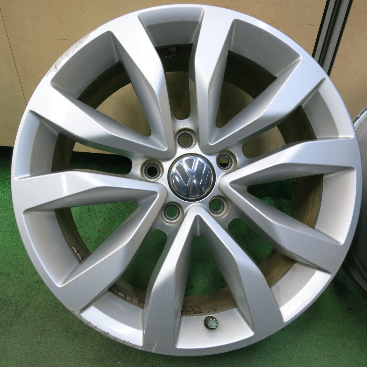 4本価格★ワーゲン ザ・ビートル 純正 ホイール 17インチ 17×7J PCD112/5H★5061910SYホ