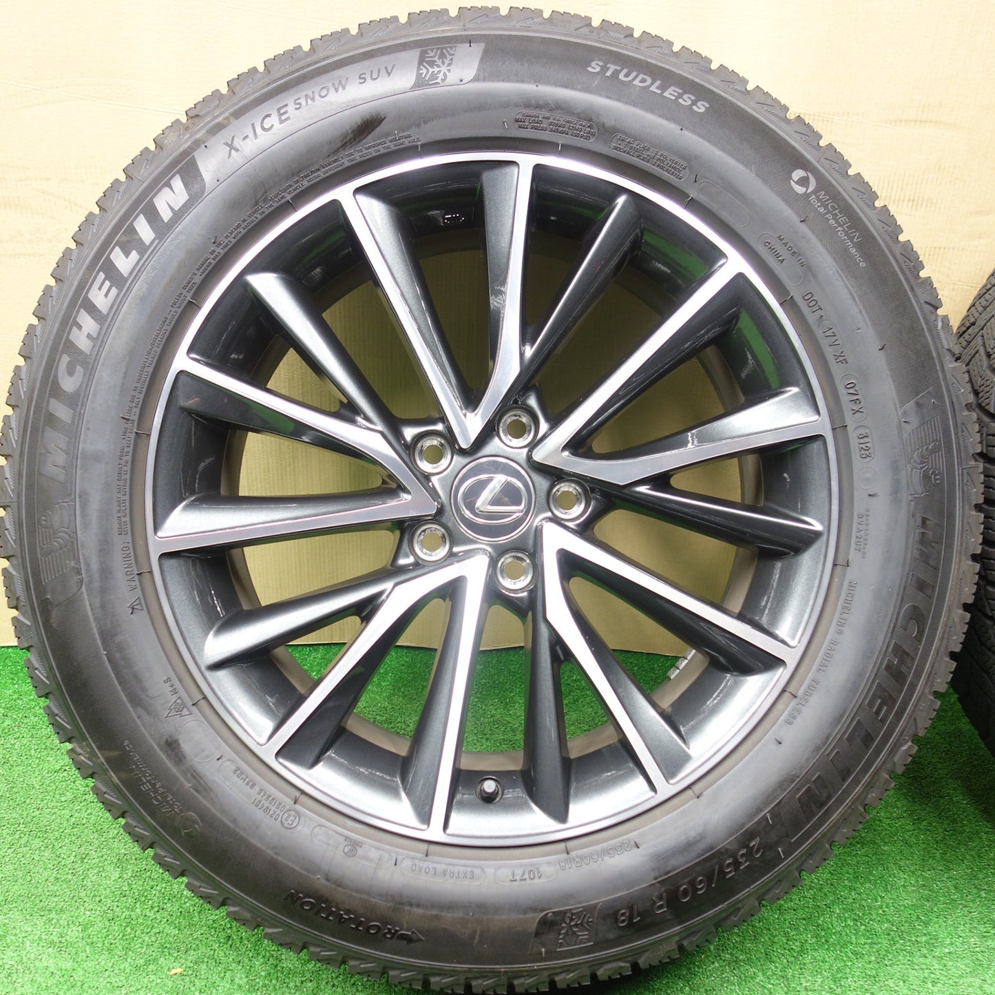 センサー付！バリ溝！23年！キレイ！9分★レクサス 20系 NX 純正 235/60R18 スタッドレス ミシュラン X-ICE SNOW SUV 18インチ PCD114.3/5H★5120402KTス