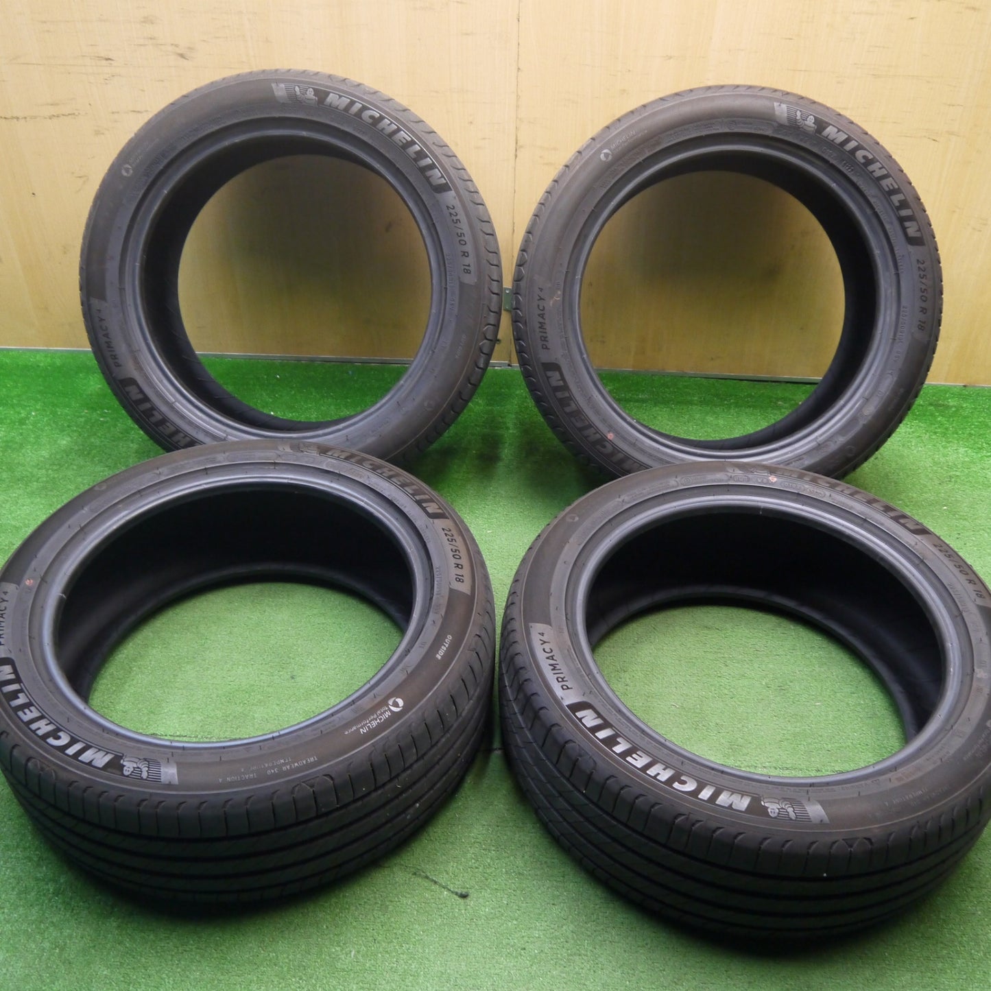 [送料無料] バリ溝！22年！9分★225/50R18 ミシュラン プライマシー4 タイヤ 18インチ C-HR エスティマ ヴェゼル オデッセイ スカイライン 等★5031403Hノタ