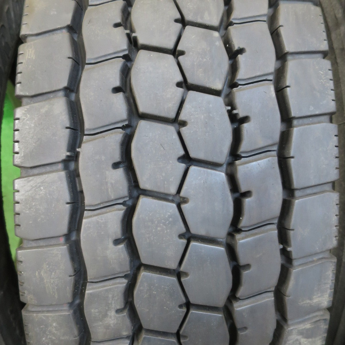 [送料無料] バリ溝！22年！9分★トラック タイヤ 265/70R19.5 140/138J ブリヂストン M888 ミックス オールシーズン 19.5インチ★5021406イスタ