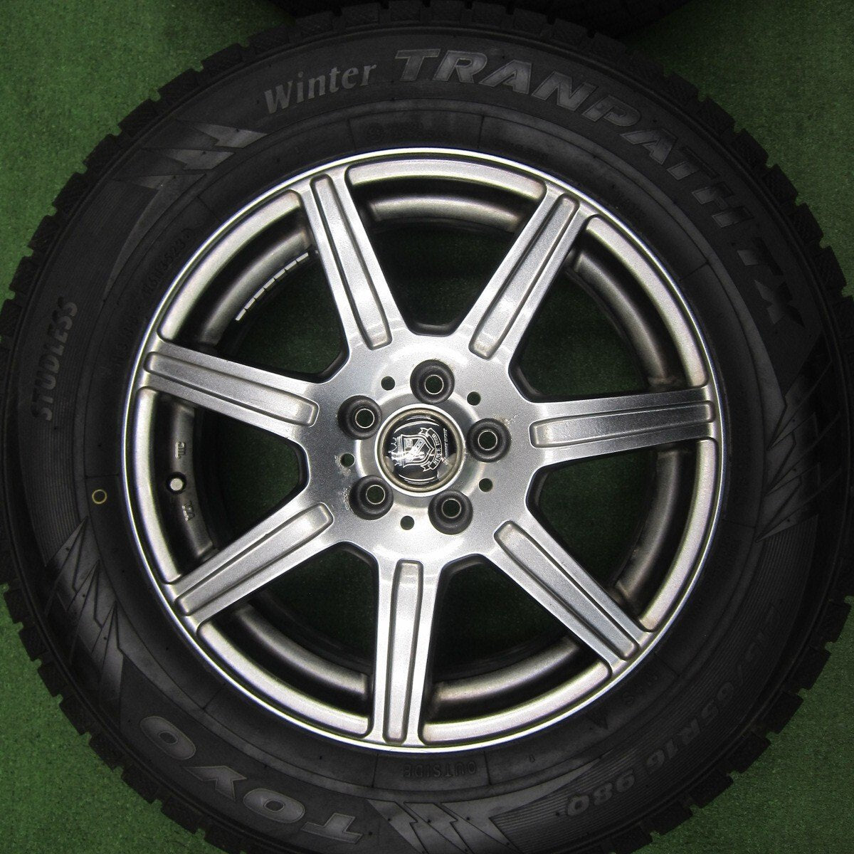 バリ溝！23年！9.5分以上★フォレスター 等 215/65R16 スタッドレス トーヨー ウインター トランパス TX MANARAY SPORT マナレイスポーツ 16インチ PCD100/5H★4121413TNス