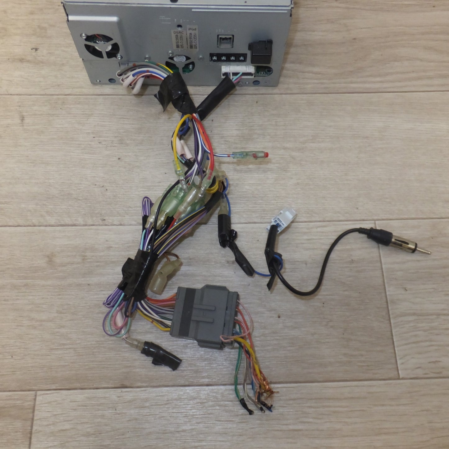 [送料無料] ★パナソニック Panasonic SDカーナビステーション Strada CN-RE03D[56]★