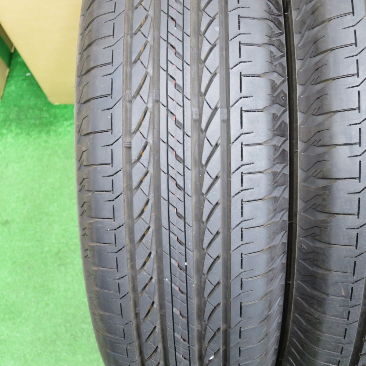 バリ溝！25年！9.5分以上★195/80R15 ブリヂストン デューラー H/L 852 DUELER タイヤ 15インチ ジムニーシエラ ジムニーノマド 等★6042203NKノタ