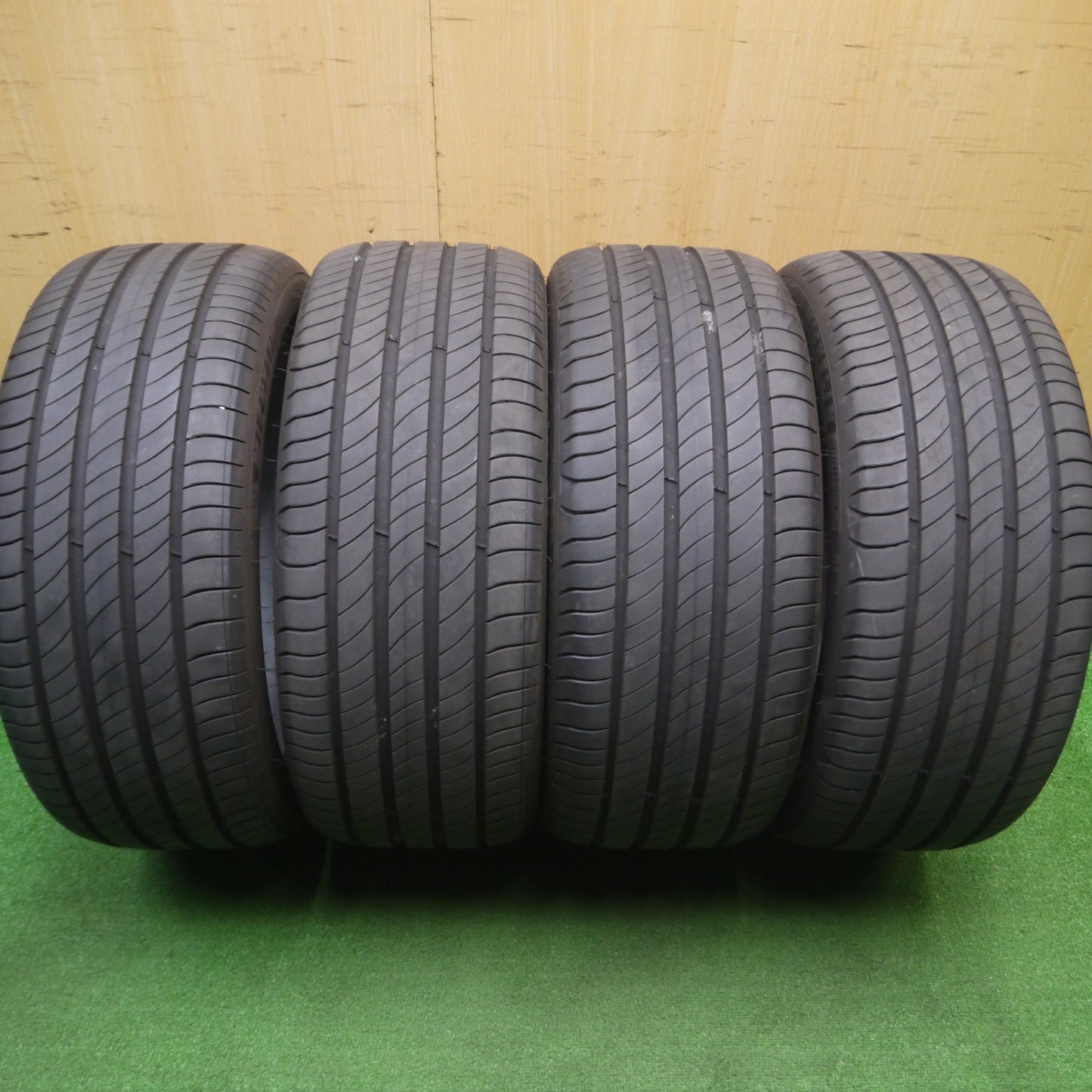 [送料無料] バリ溝！23年！9分★225/40R18 ミシュラン プライマシー4 タイヤ 18インチ インプレッサ カローラスポーツ シビック アクセラ等★4120306Hノタ