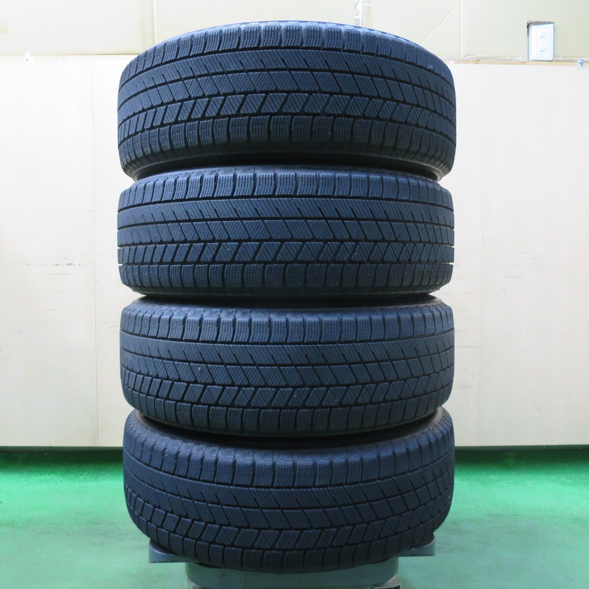 バリ溝！21年！9分★VW ワーゲン ゴルフ 4 純正 185/60R15 スタッドレス ブリヂストン ブリザック VRX3 15インチ PCD100/5H★5020312イス