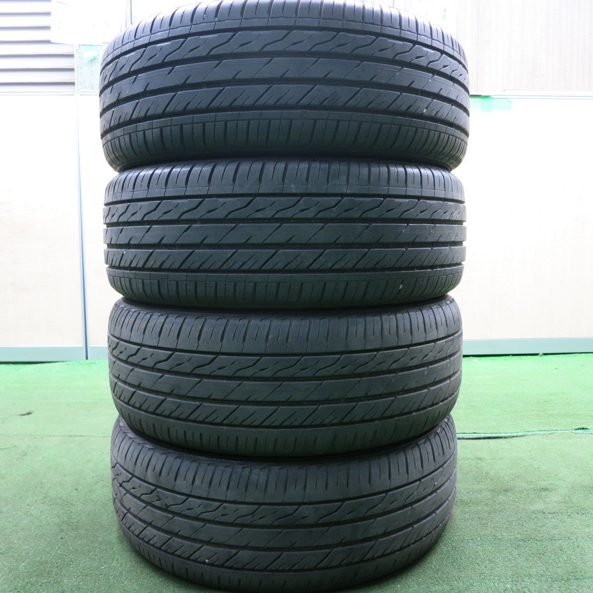 *送料無料* バリ溝！20年！9分★215/45R18 ランドセイル LS588 UHP WREST ヴァレスト 18インチ PCD114.3/5H★4050603HAノ