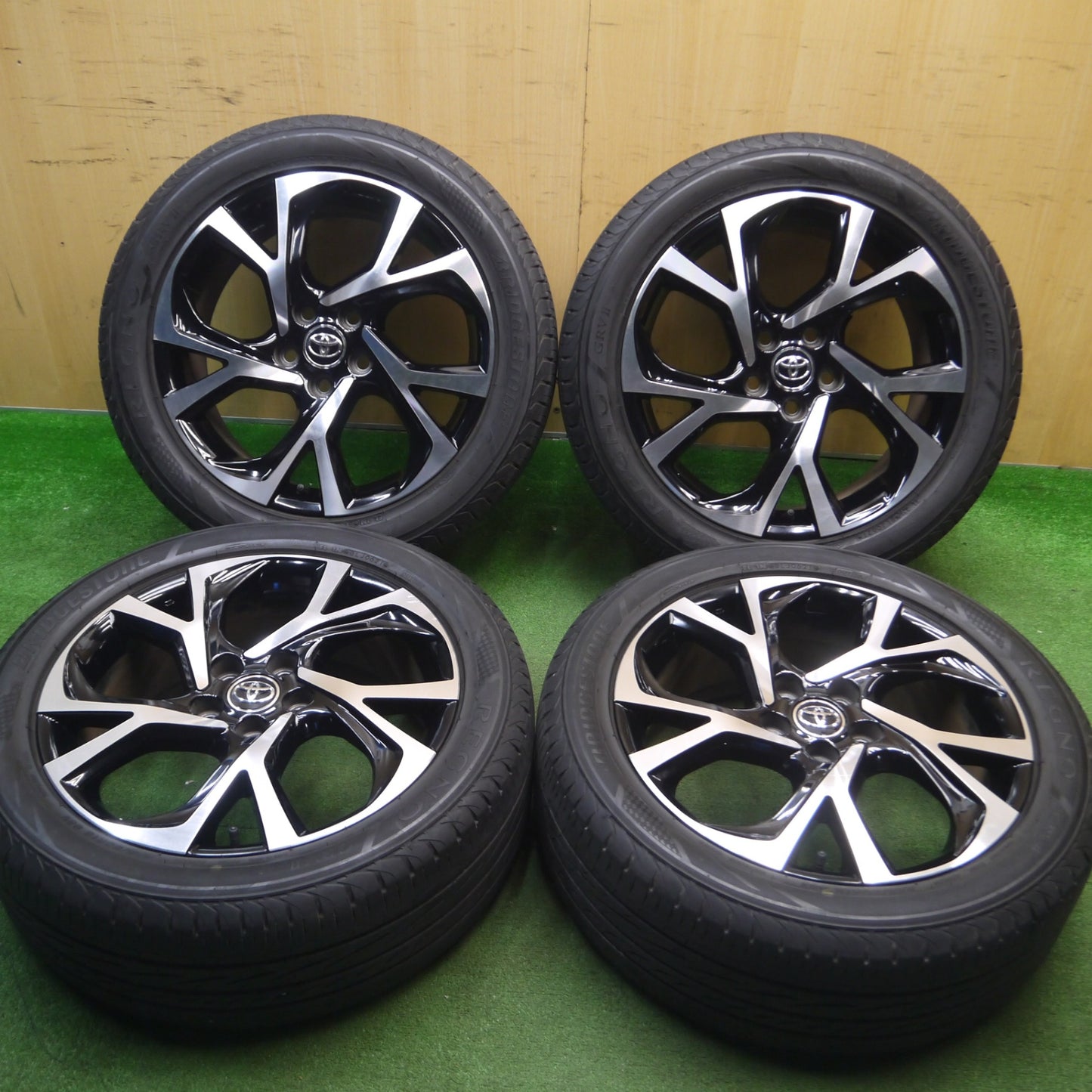 [送料無料] 4本価格！21年★トヨタ CH-R 純正 225/50R18 ブリヂストン レグノ GRV2 18インチ CHR PCD114.3/5H★5021414Hノ