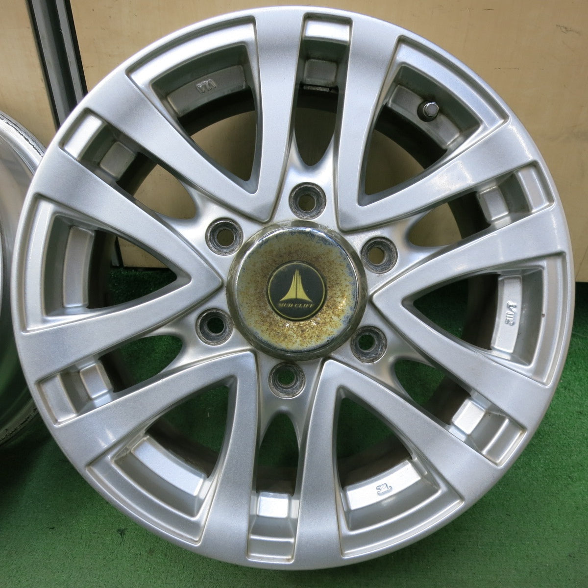 4本価格★MUD CLIFF マッド クリフ 15インチ 15×6JJ PCD139.7/6H★5052106SYホ