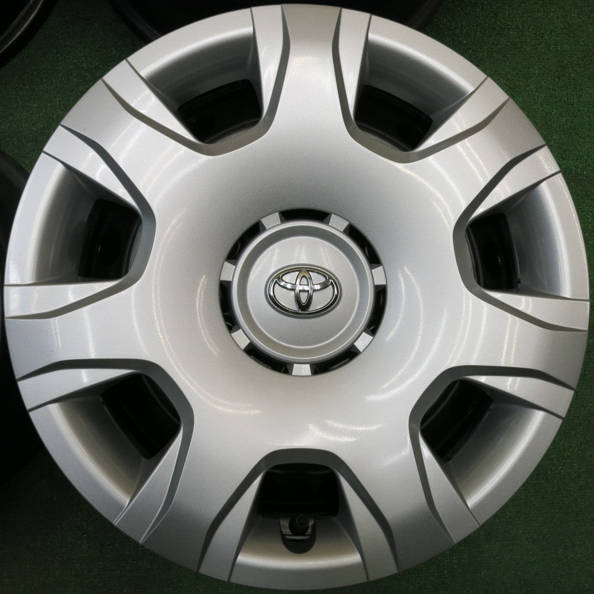 キレイ★トヨタ 200系 ハイエース 純正 ホイール 15インチ 15×6J PCD139.7/6H★5112503HAホ