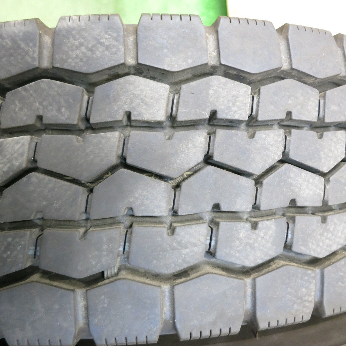 バリ溝！25年！9分！2本★トラック タイヤ 225/80R17.5 123/122L ダンロップ デクテス SP670 ミックス オールシーズン 17.5インチ★5111704ナスタ