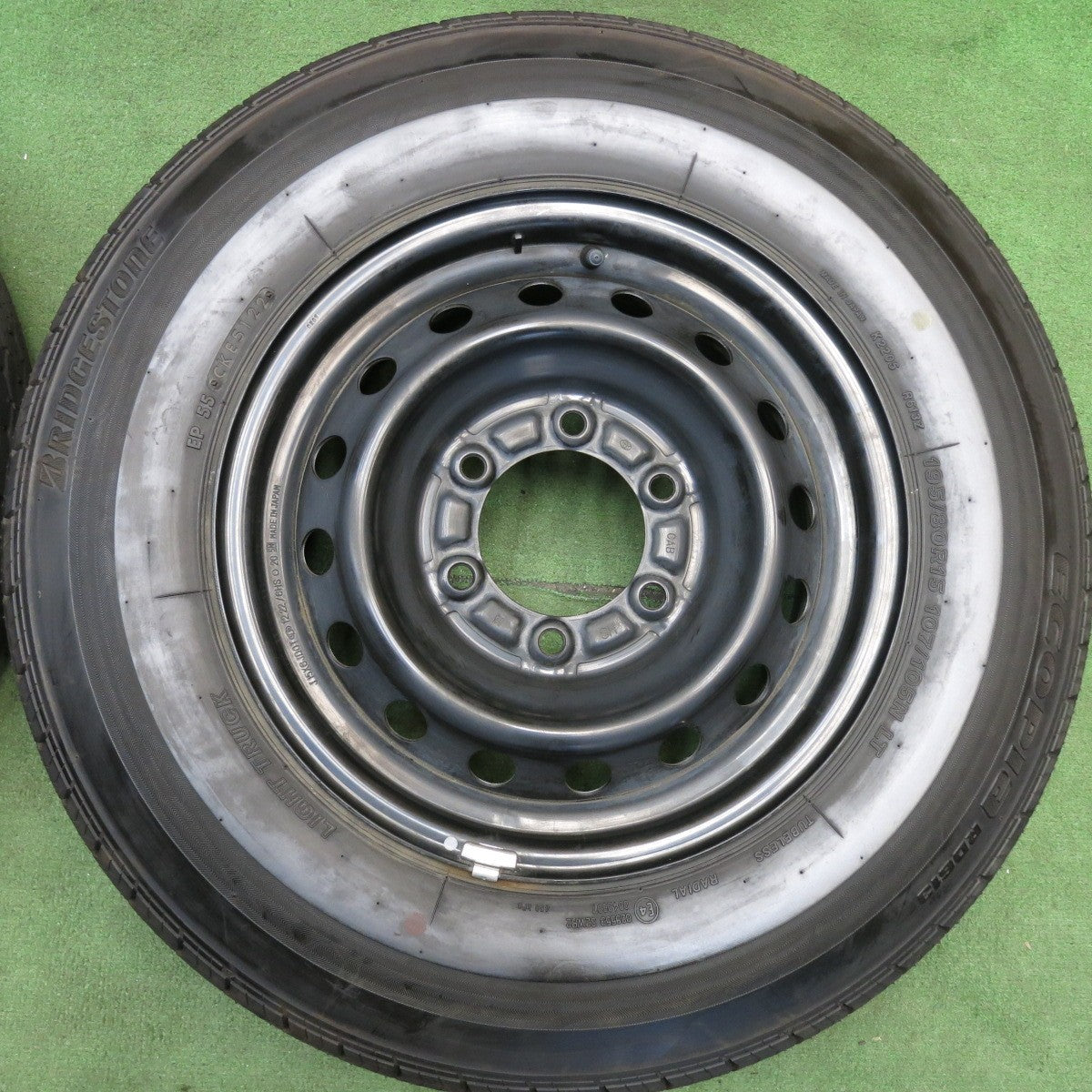 ほぼ未使用！22年◎トヨタ ハイエース 純正 スチール 195/80R15 107/105N ブリヂストン エコピア RD613 15インチ PCD139.7/6H◎6062407HAノ