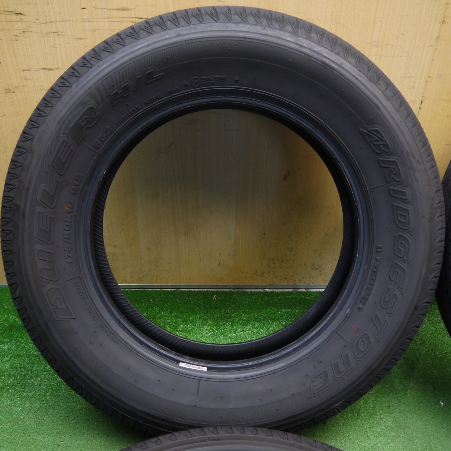 超バリ溝！25年！9.5分以上★ジムニー 等 175/80R16 ブリヂストン デューラー H/L 852 DUELER タイヤ 16インチ★6070801KKノタ