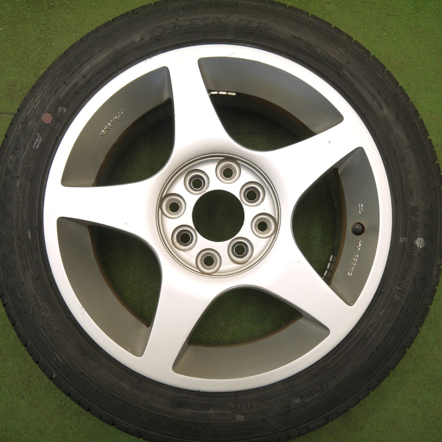 バリ溝！24年！9.5分★185/55R15 グッドイヤー EfficientGrip ECO EG02 社外 アルミ 15インチ PCD100 114.3/4H マルチ★6032310Hノ
