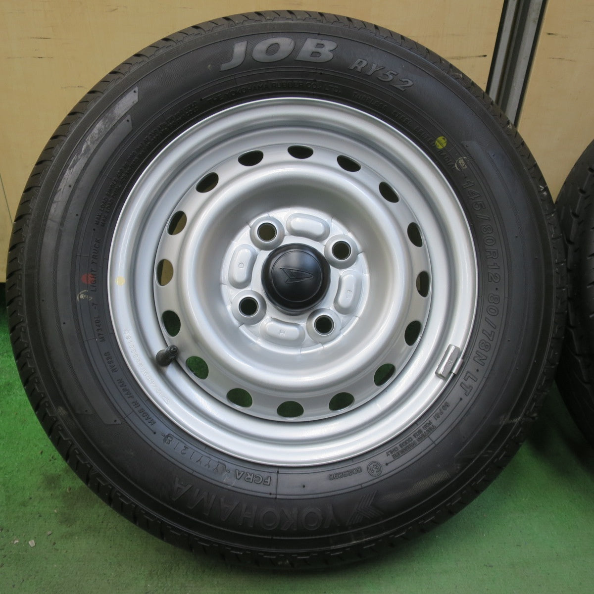 新車外し★ダイハツ ハイゼット 等 純正 スチール 145/80R12 80/78N ヨコハマ JOB RY52 12インチ PCD100/4H★6031603イノ