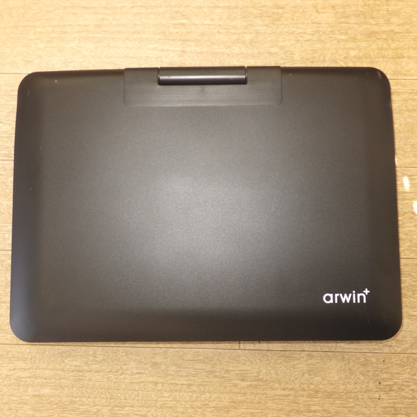 [送料無料] 未使用 展示品★アーウィン arwin ポータブルDVD&マルチプレーヤー APD-141F 14.1インチ 3電源対応★