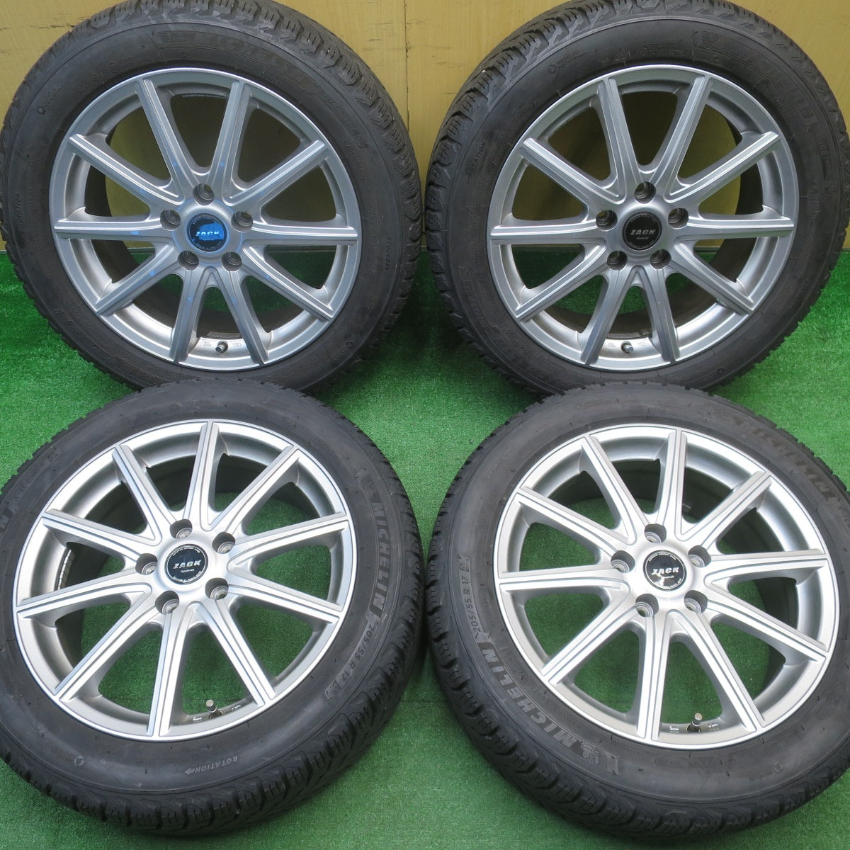 バリ溝！キレイ！9分★スタッドレス 205/55R17 ミシュラン X-ICE SNOW ZACK Sport-01 MONZA ザック 17インチ PCD114.3/5H★5111304NJス