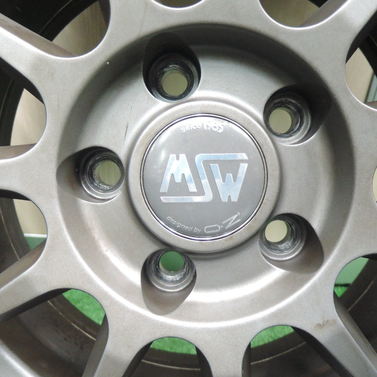 キレイ★BMW 等 MSW O・Z 205/60R16 スタッドレス ピレリ アイスアシンメトリコ 16インチ PCD120/5H OZ★3101607TNス