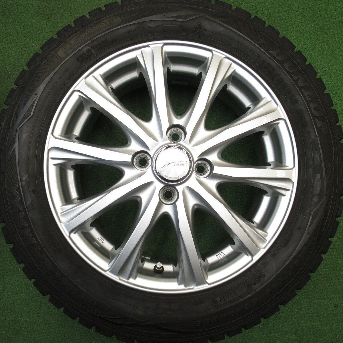 バリ溝！キレイ！9.5分★スタッドレス 175/65R15 ダンロップ ウインターマックス WM01 JOKER ジョーカー 15インチ PCD100/4H★5031113Hス